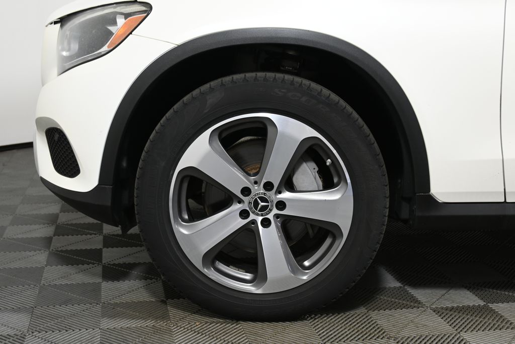 2017 Mercedes-Benz GLC 300 11