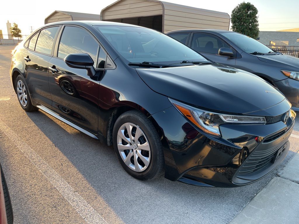 Thumbnail: 2023 Toyota Corolla - 2