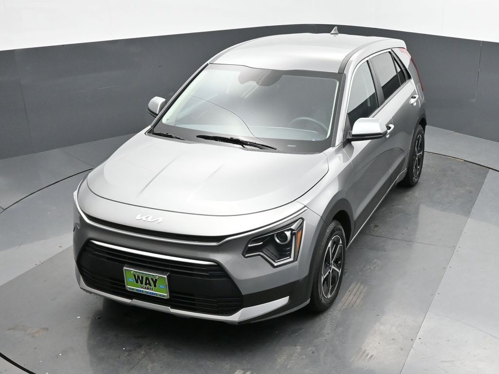 2023 Kia Niro LX