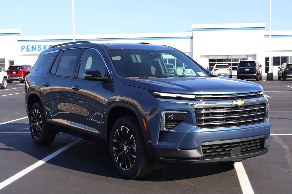 Thumbnail: 2026 Chevrolet Traverse - 10