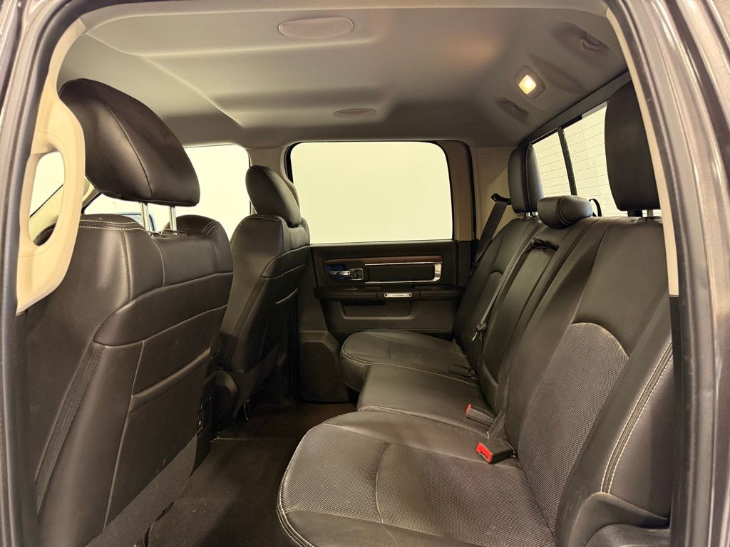 2015 RAM 1500 Laramie 11