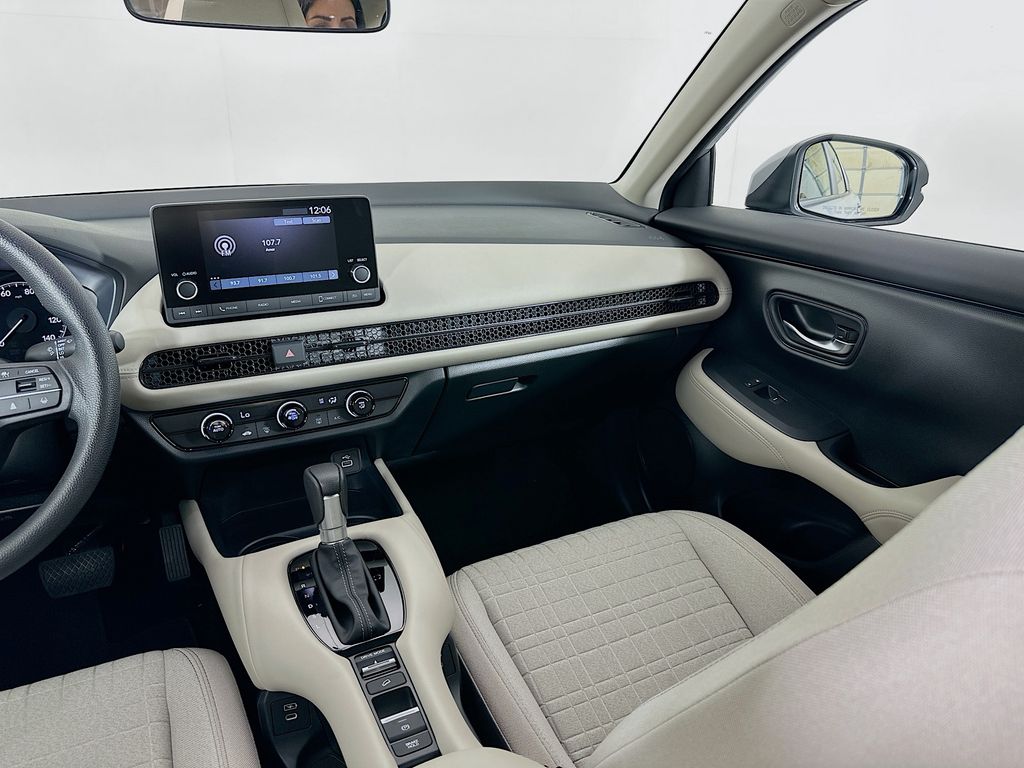 2025 Honda HR-V LX 22