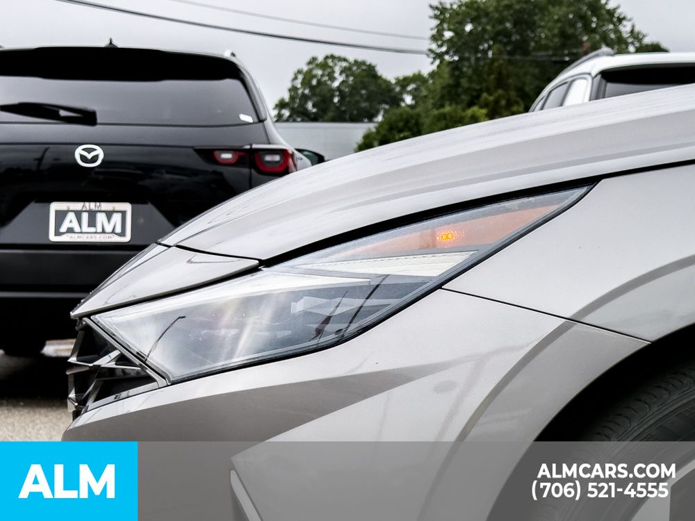 Used 2022 Silver Hyundai Limited image 8