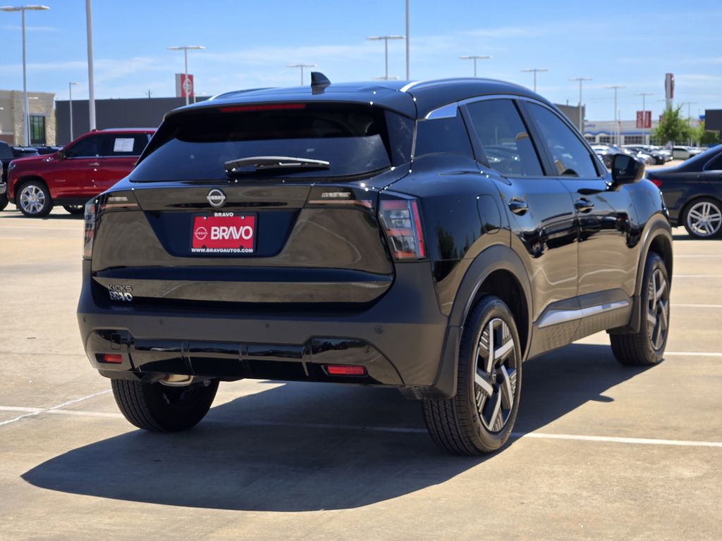 2026 Nissan Kicks SV - 3