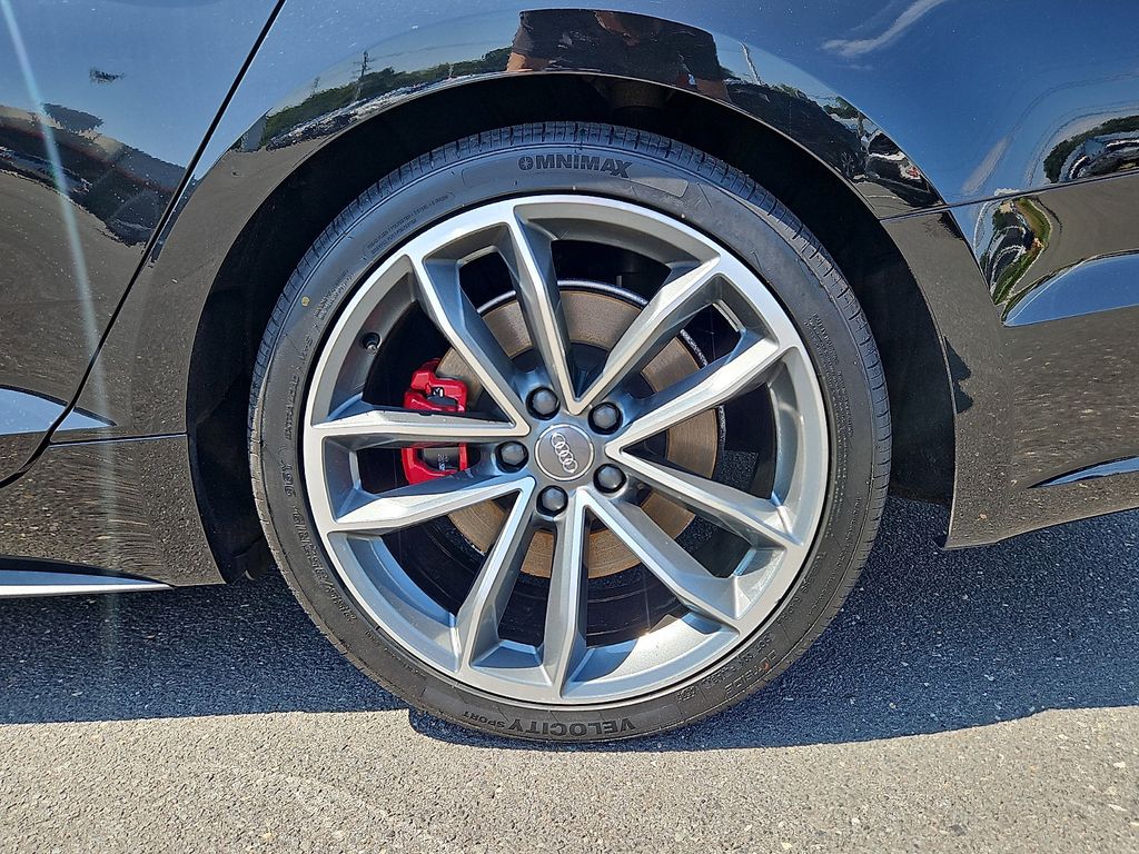 Thumbnail: 2019 Audi S5 - 8