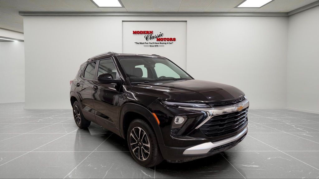 Mosaic Black Metallic 2025 Chevrolet Trailblazer SUV / Crossover Four-Wheel Drive 9-Speed Automatic