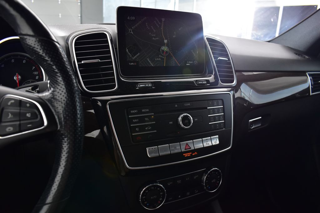 Thumbnail: 2017 Mercedes-Benz GLE - 18