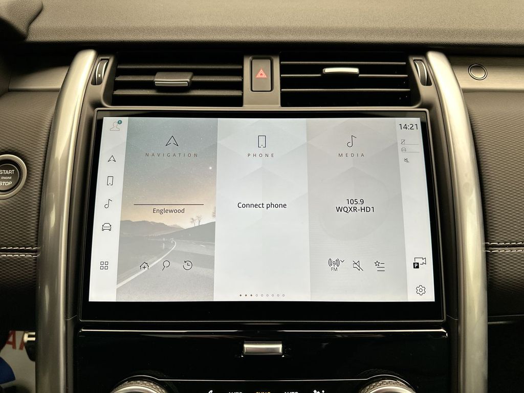 Thumbnail: 2025 Land Rover Discovery - 12