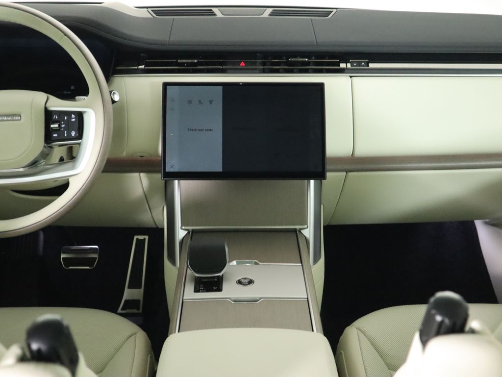 Thumbnail: 2025 Land Rover Range Rover - 13