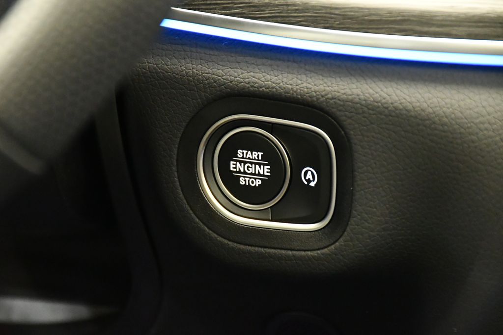 Thumbnail: 2026 Mercedes-Benz GLS - 28