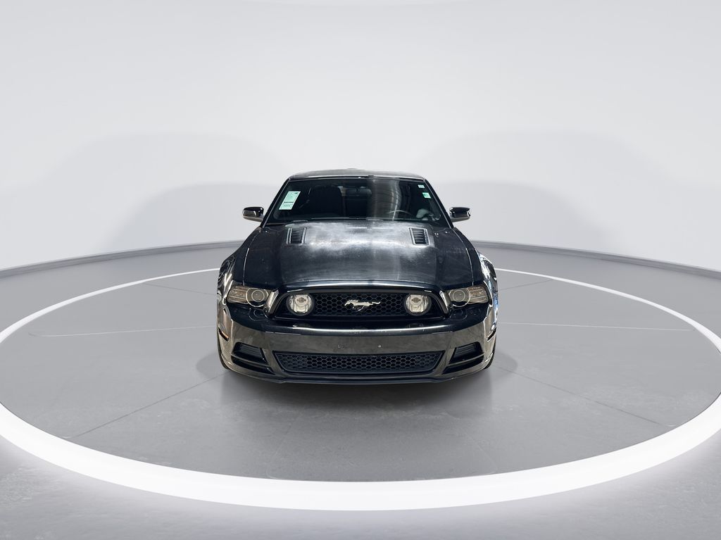 2013 Ford Mustang GT - 2