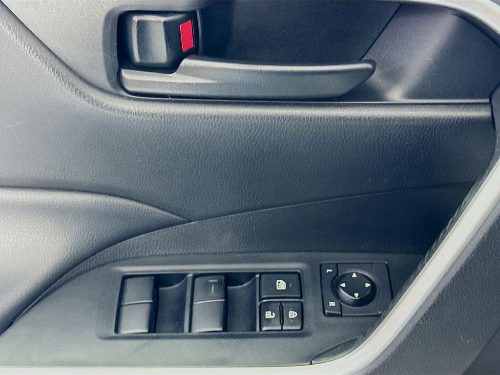 Used Car 2022 Toyota Rav4  Le For Sale Under $25,000 In Austin, Texas