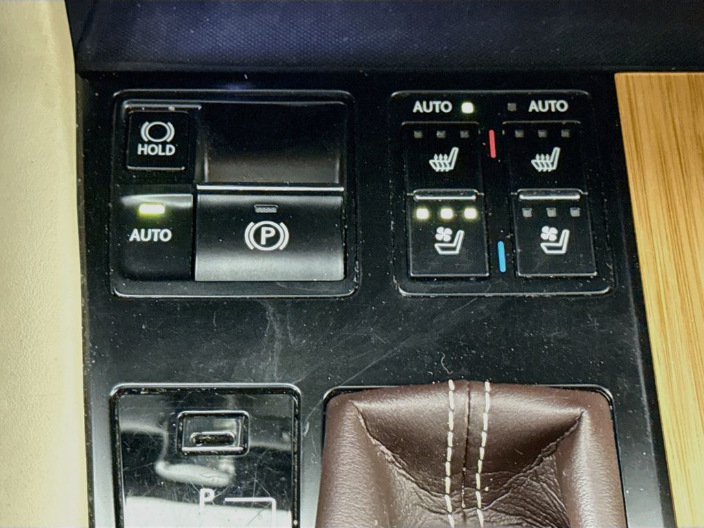 Thumbnail: 2019 Lexus RX - 21