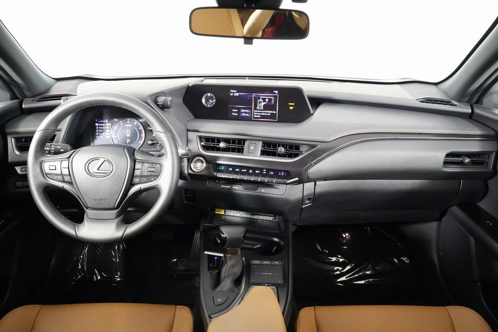 2022 Lexus UX 200 8