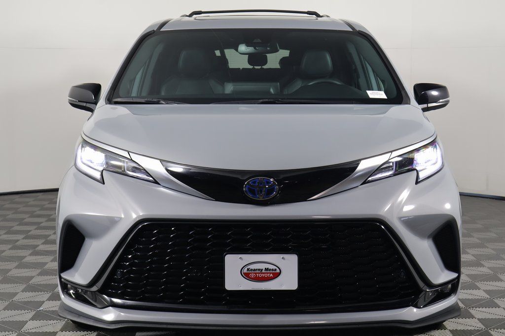 Thumbnail: 2024 Toyota Sienna - 2