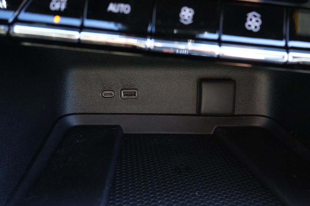 Thumbnail: 2026 Chevrolet Traverse - 29