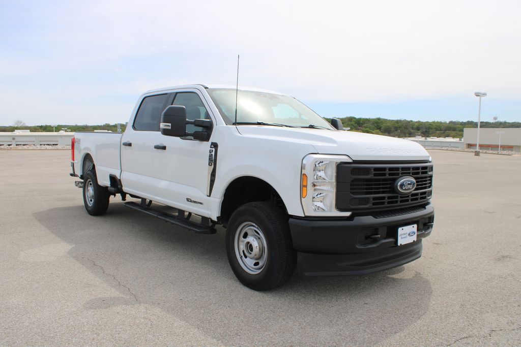 2025 Ford F-250 Super Duty XL Crew Cab 4WD