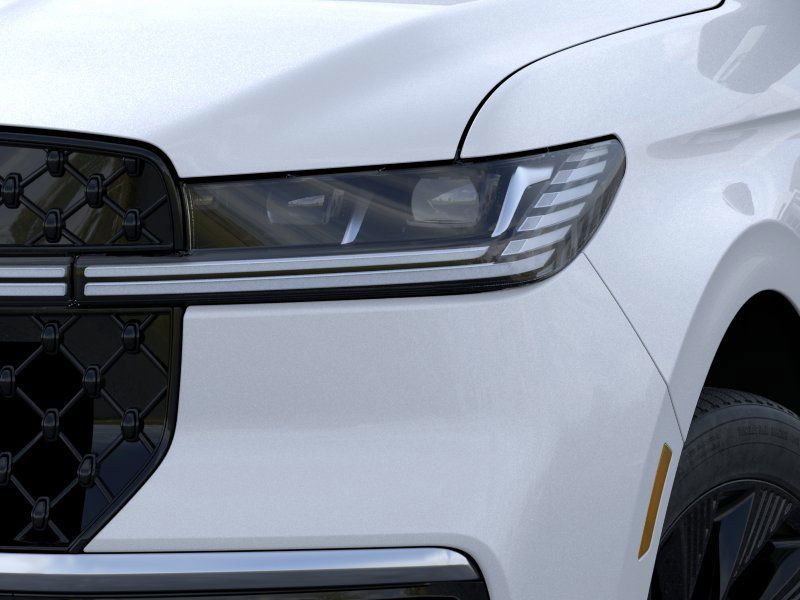 Thumbnail: 2025 Lincoln Navigator - 18