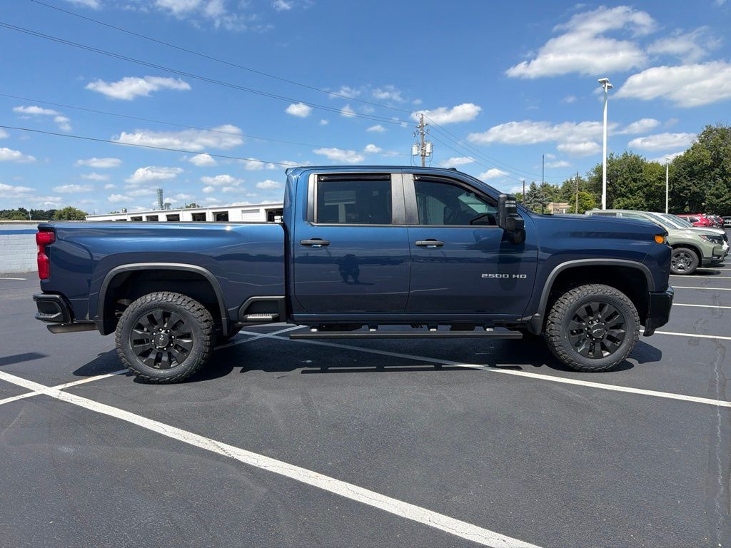 Thumbnail: 2023 Chevrolet Silverado 2500 - 6