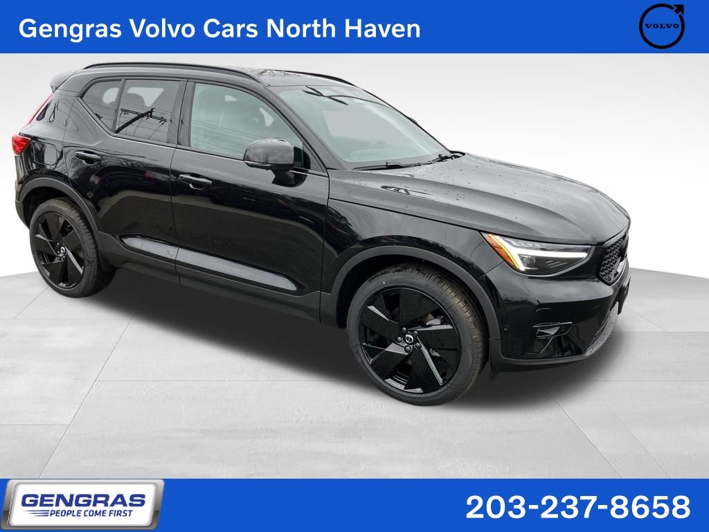 Onyx Black 2026 Volvo XC40 SUV / Crossover All-Wheel Drive Automatic