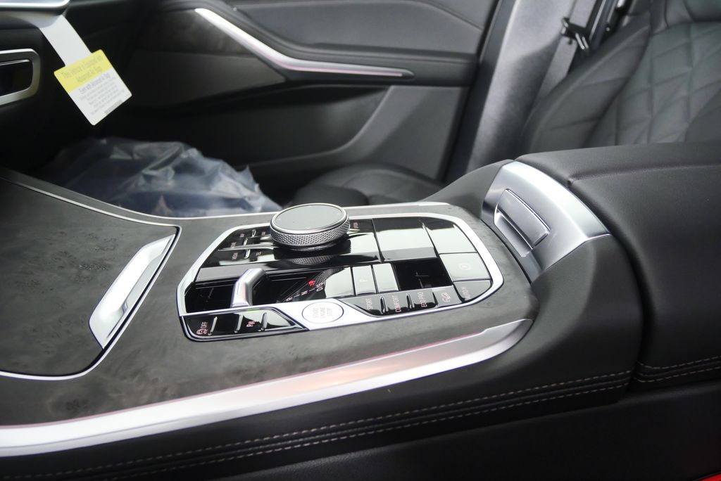 Thumbnail: 2026 BMW X5 - 21