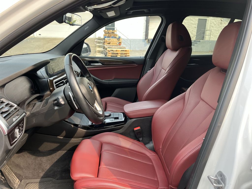Thumbnail: 2022 BMW X3 - 11