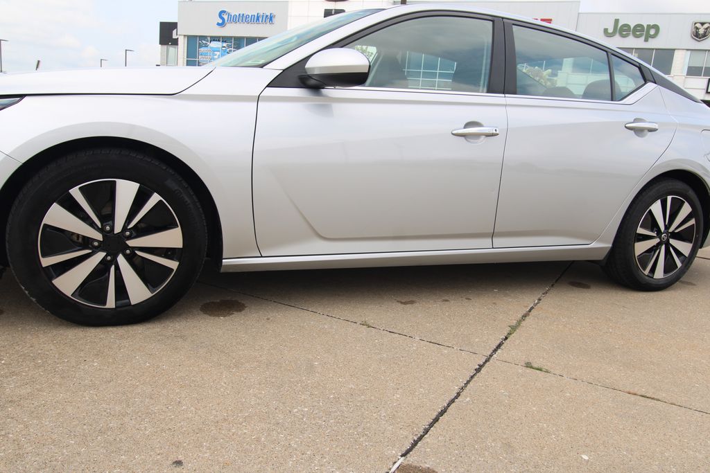 Used 2022 Nissan Altima Sedan