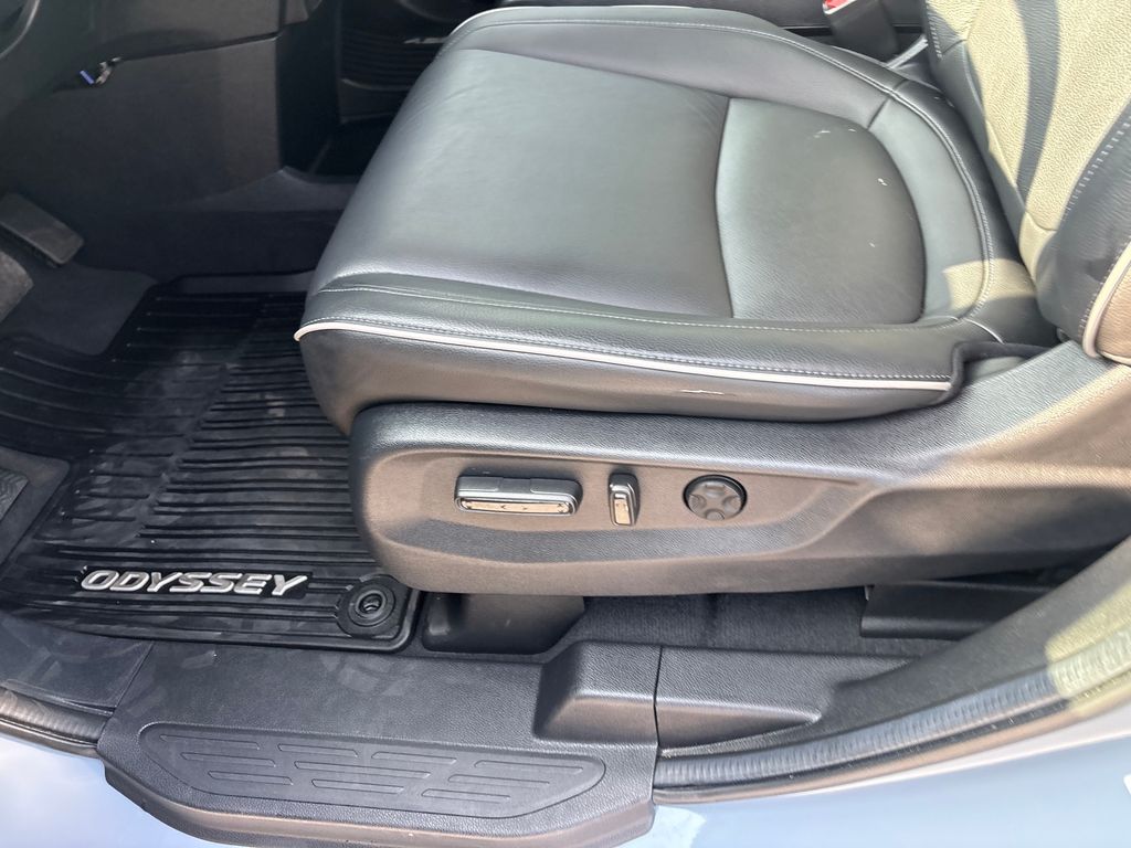 Used Car 2025 Honda Odyssey  Touring For Sale Under $50,000 In Austin, Texas
