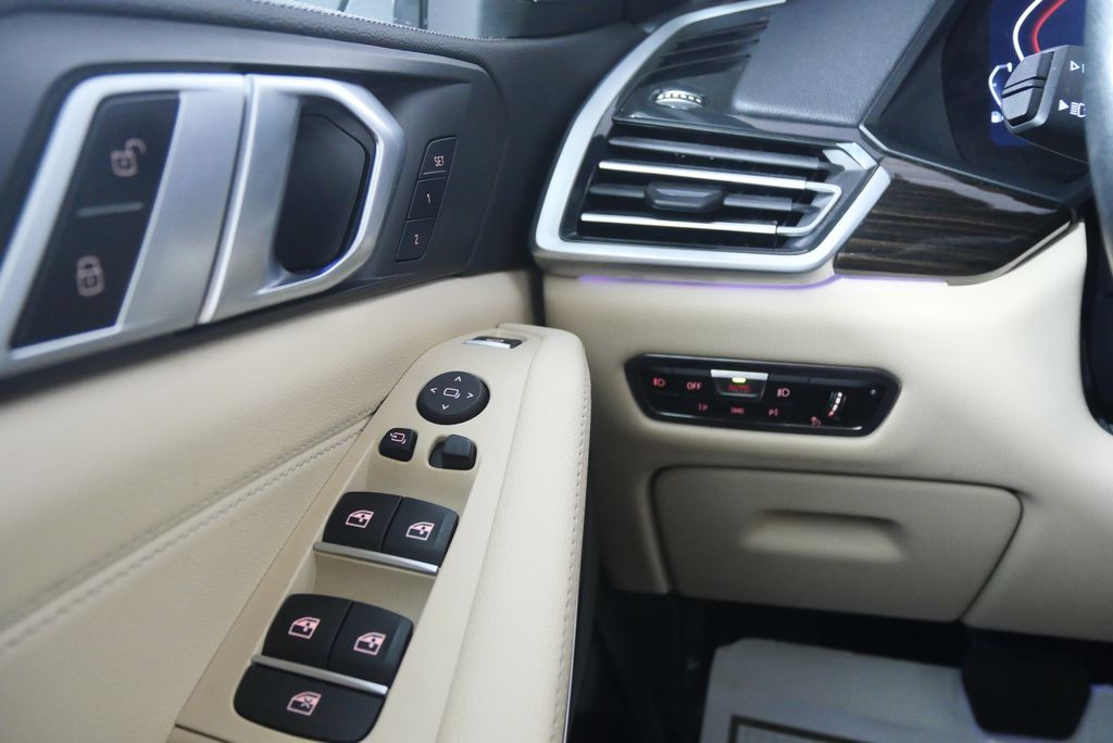 Thumbnail: 2021 BMW X5 - 18