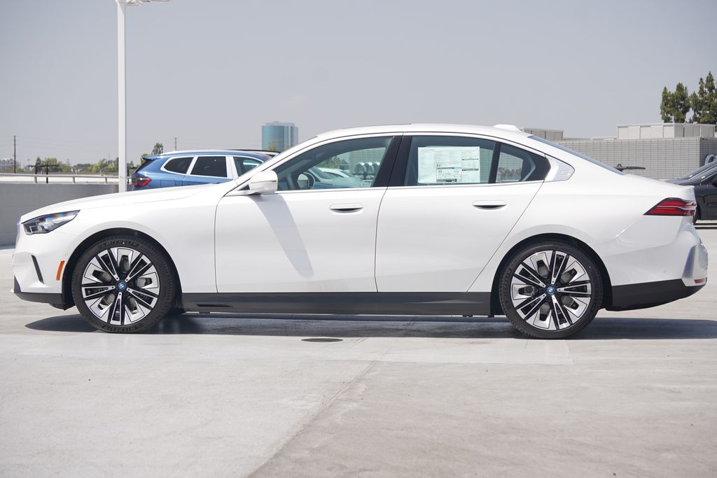 2024 BMW i5 eDrive40 4