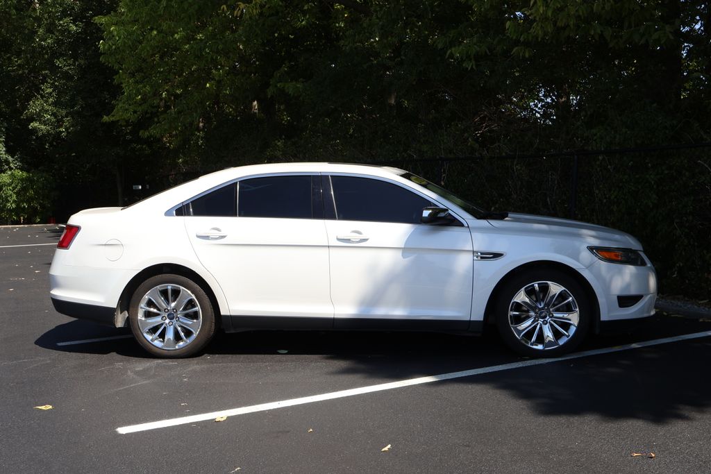 Thumbnail: 2012 Ford Taurus - 9