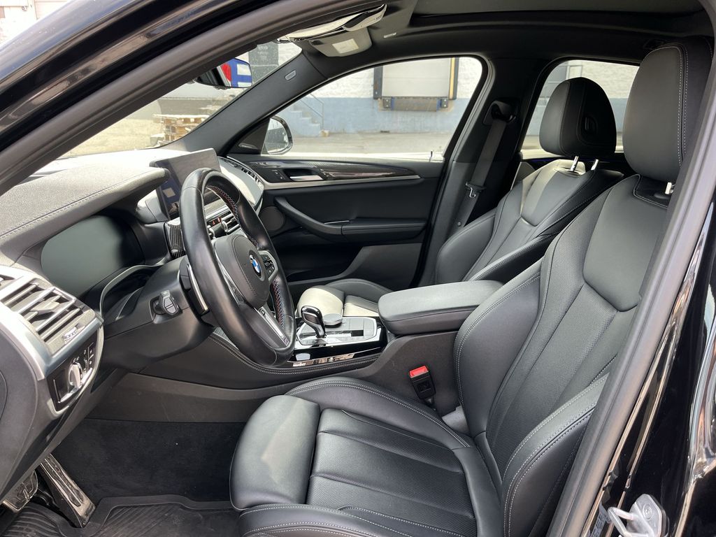 Thumbnail: 2023 BMW X4 - 11