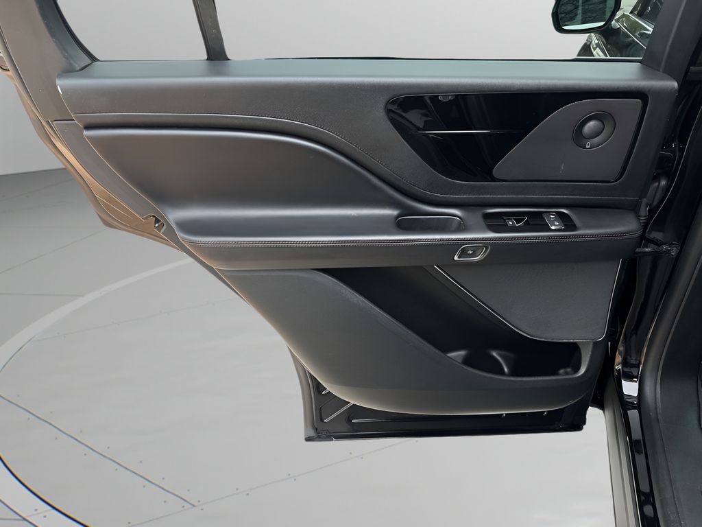 Used Car 2022 Lincoln Aviator  Reserve For Sale Under $50,000 In Austin, Texas