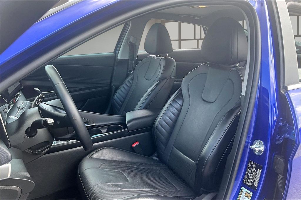 Used 2023 Hyundai Elantra Sedan