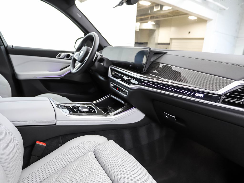 Thumbnail: 2026 BMW X5 - 28