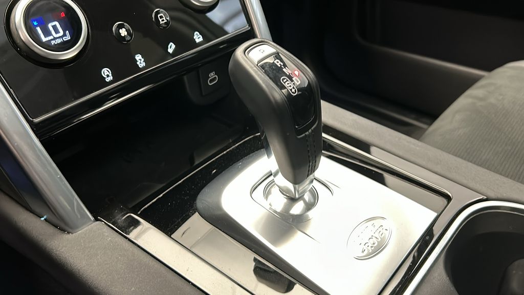 2023 Land Rover Discovery Sport S 19