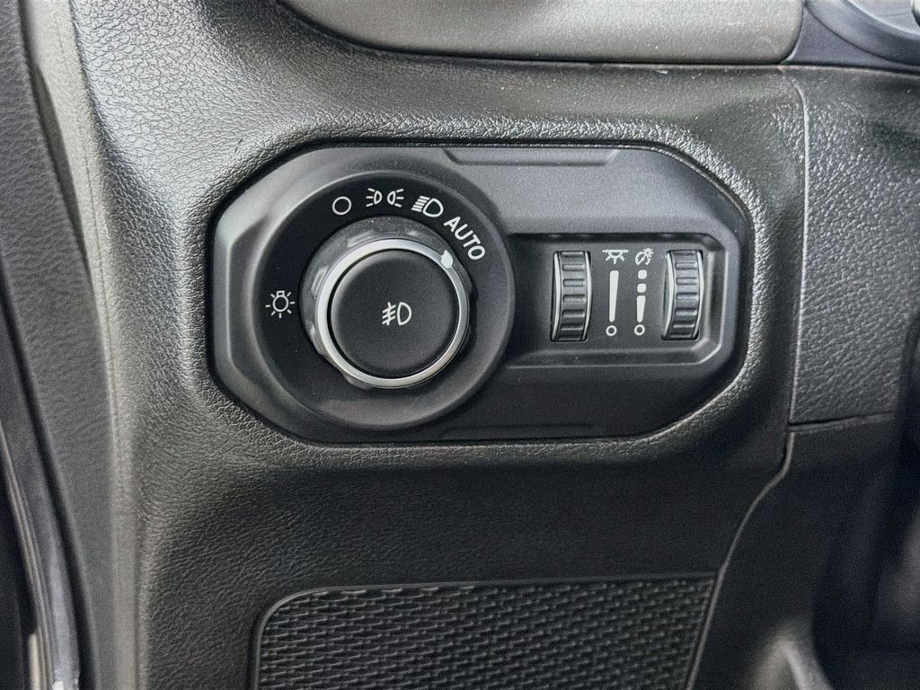 Used 2019 Jeep Wrangler SUV