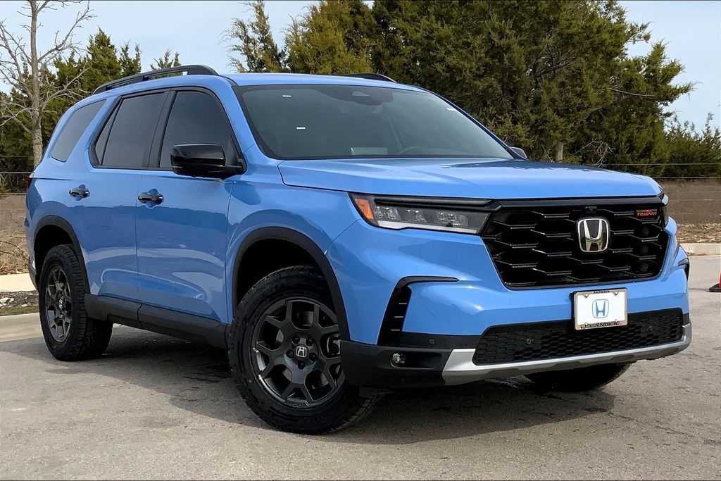 2025 Honda Pilot TrailSport 2