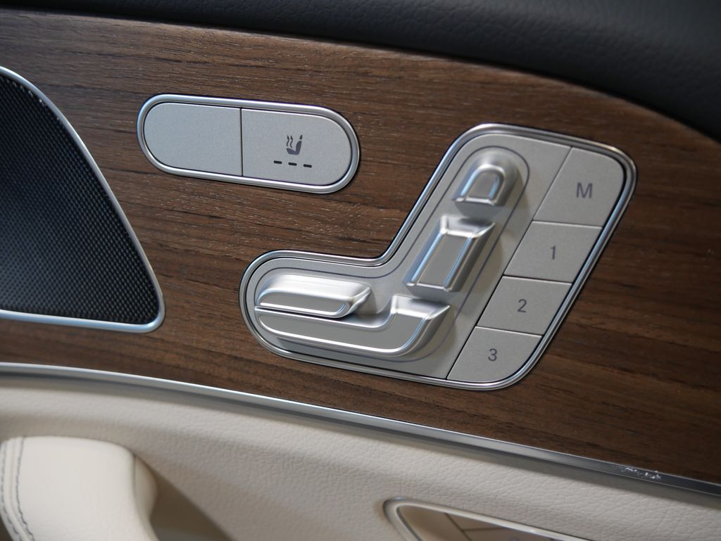 Thumbnail: 2026 Mercedes-Benz GLE - 28