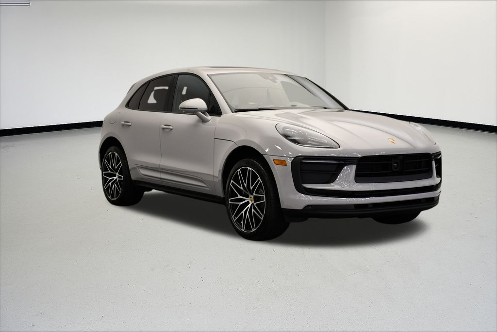 Thumbnail: 2026 Porsche Macan - 9