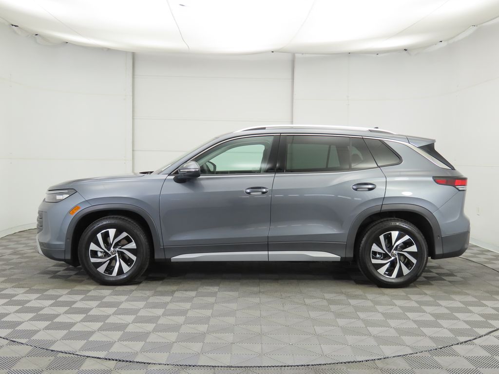 Thumbnail: 2025 Volkswagen Tiguan - 8