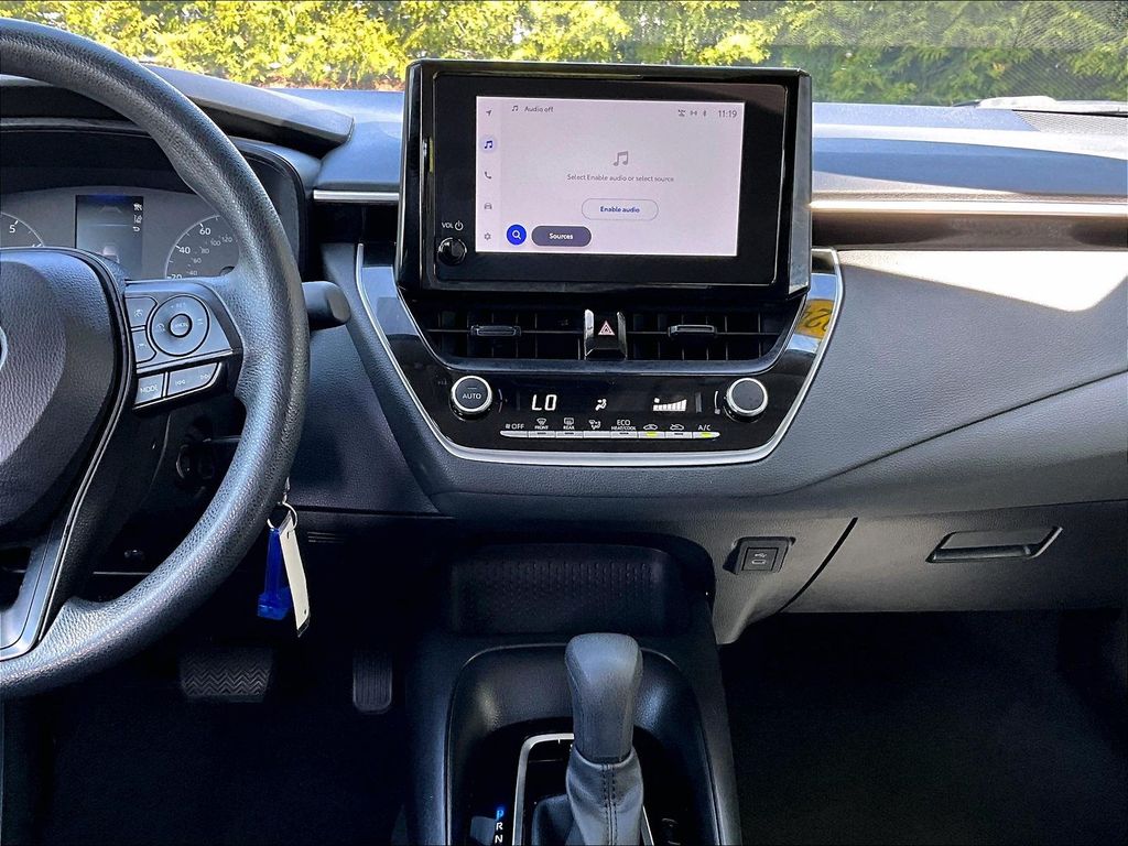 2024 Toyota Corolla — photo 18