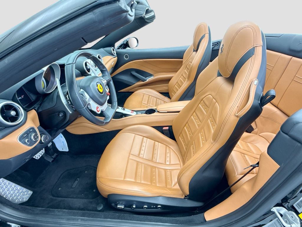 Thumbnail: 2016 Ferrari California - 25