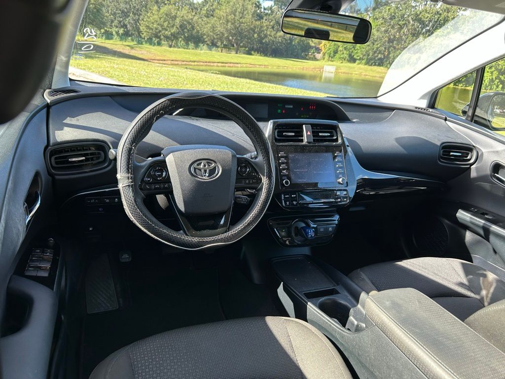 Thumbnail: 2020 Toyota Prius - 12