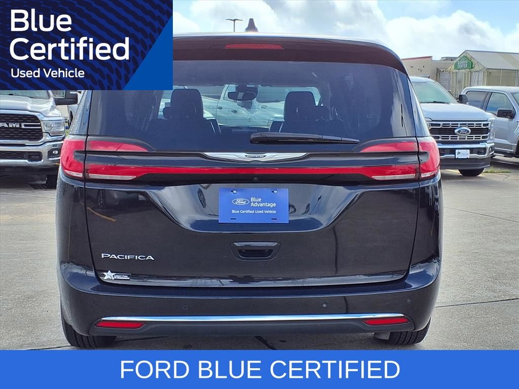 2024 Chrysler Pacifica Touring L - 4
