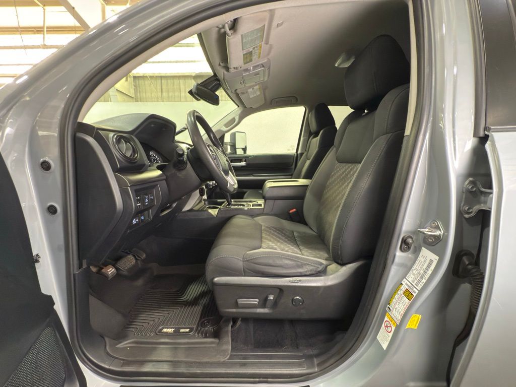 2019 Toyota Tundra SR5