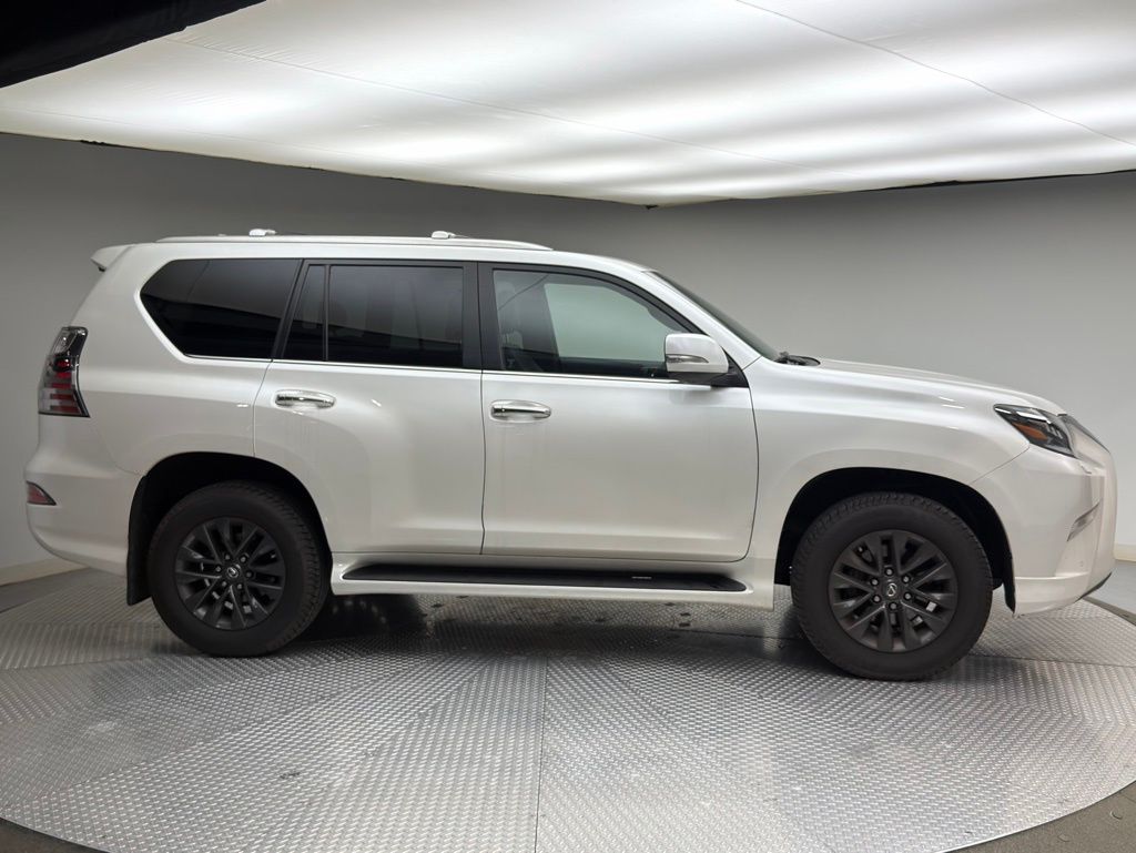 Thumbnail: 2023 Lexus GX - 2