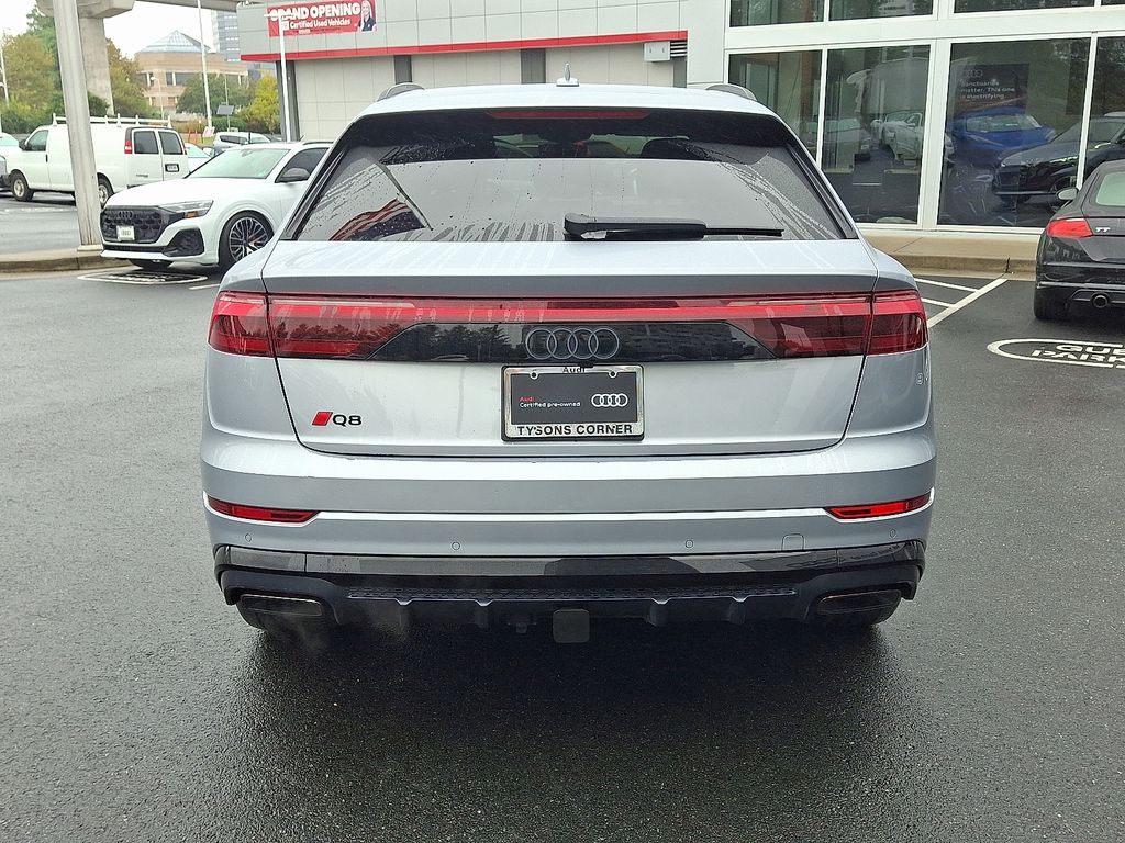 Thumbnail: 2025 Audi Q8 - 5