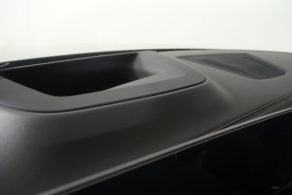 Thumbnail: 2026 BMW X5 - 16