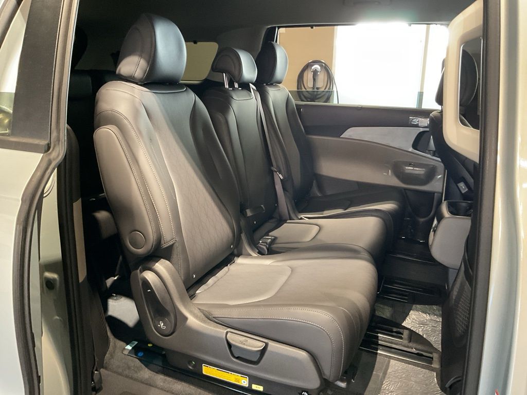 New 2026 Silver Kia EX image 22